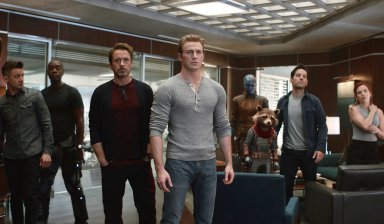 кадр из фильма Мстители 4: Финал 2019